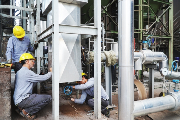 Low-cost thermal energy storage; an important player to reduce the industry energy bill